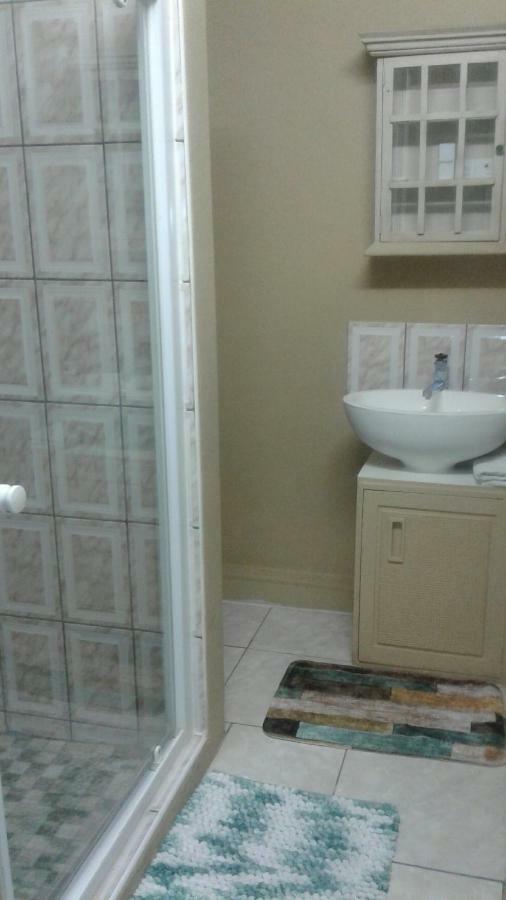36 Df Strauss Street Apartment Kleinmond Exterior photo