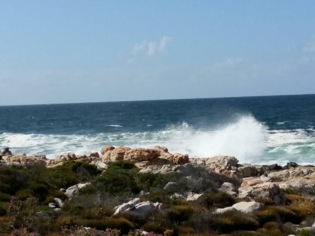 36 Df Strauss Street Apartment Kleinmond Exterior photo